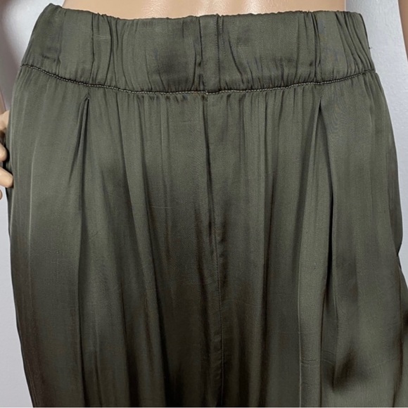 ENZA COSTA REVOLVE SATIN CROPPED PANTS - Picture 3 of 10